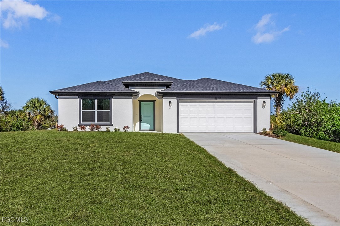 4 bed home in Lehigh Acres