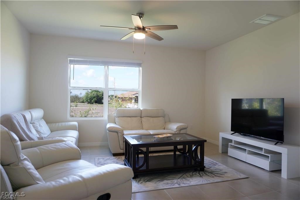 4 bed home in Cape Coral