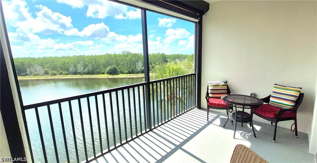 2 bed home in Naples