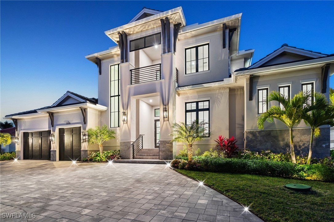 4 bed home in Naples