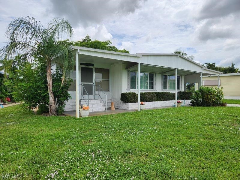 2 bed home in Bonita Springs
