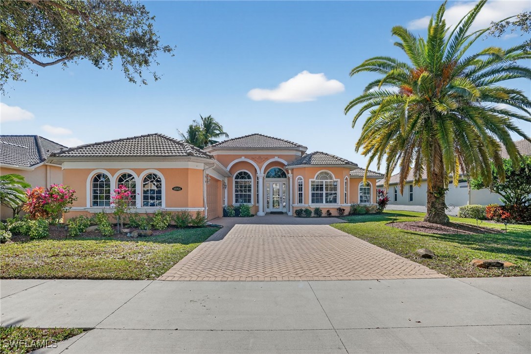 3 bed home in Naples