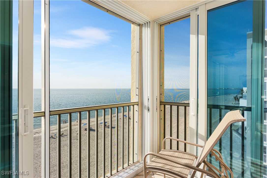 2 bed home in Bonita Springs