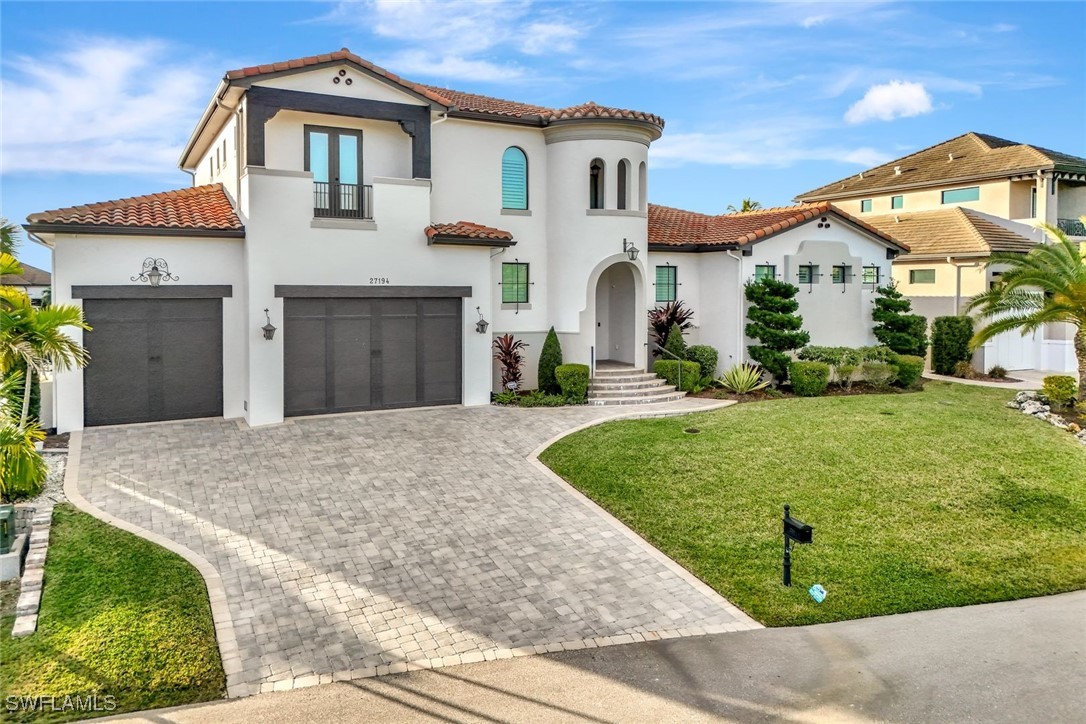 4 bed home in Bonita Springs