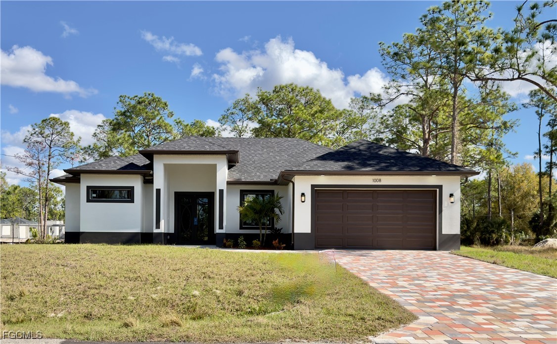 3 bed home in Lehigh Acres