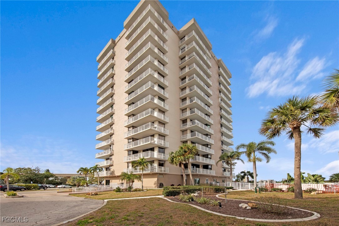 1 bed home in Bonita Springs