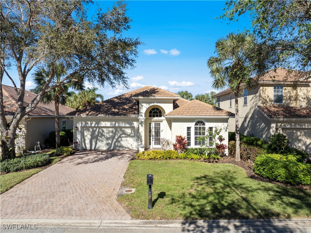 2 bed home in Bonita Springs