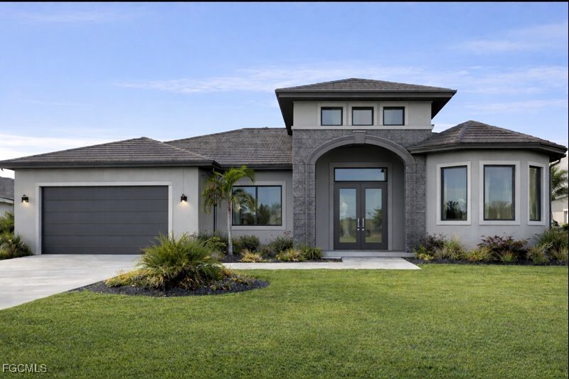 4 bed home in Lehigh Acres