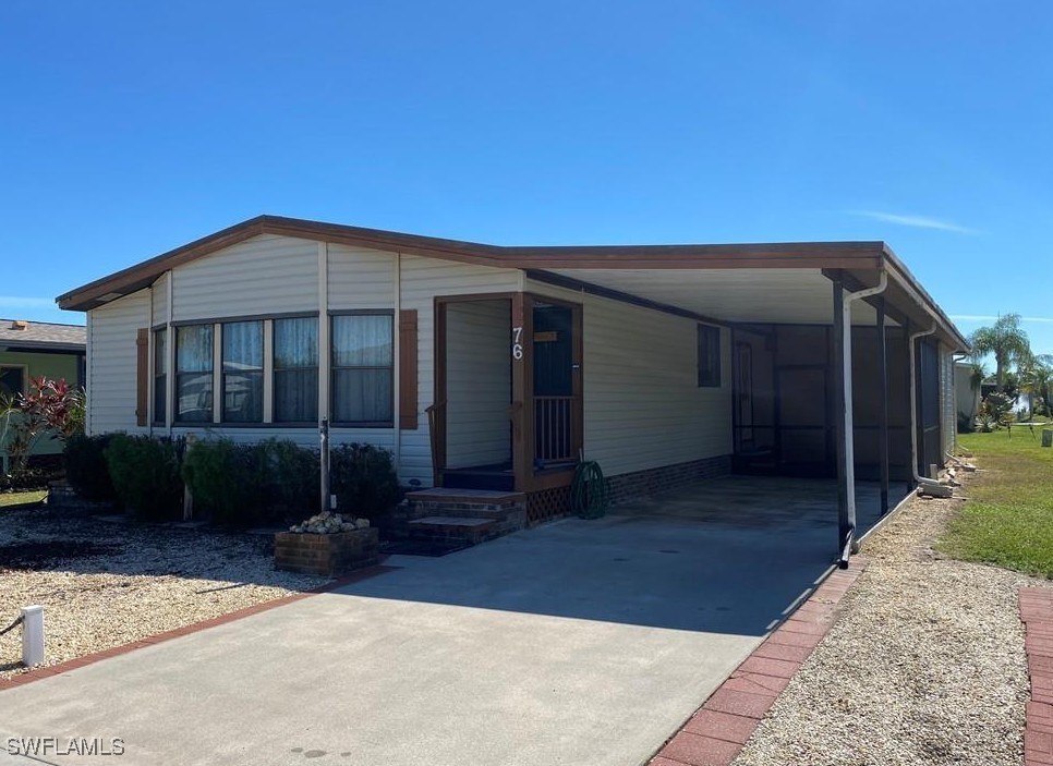 2 bed home in Naples