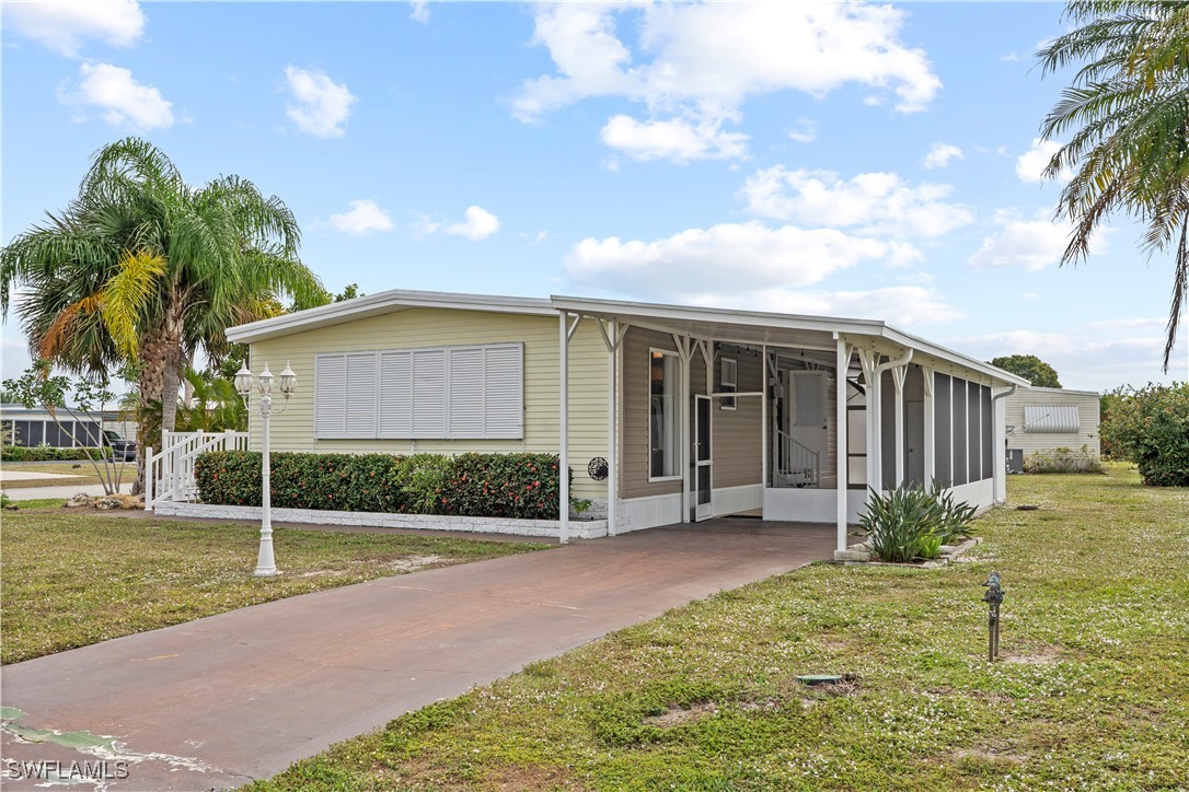2 bed home in Naples