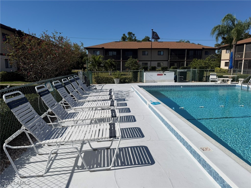 2 bed home in Fort Myers