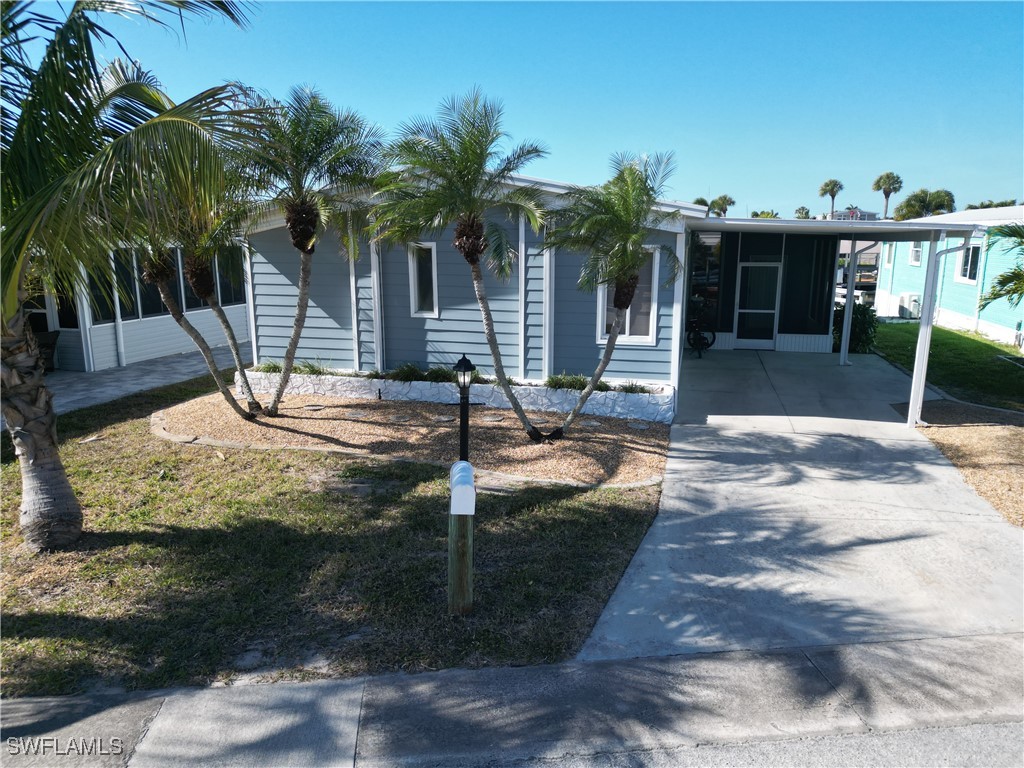 2 bed home in Fort Myers Beach