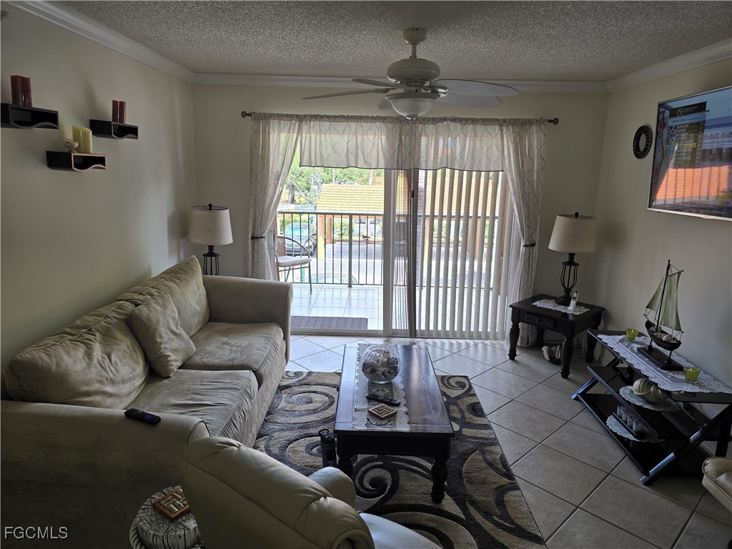 3 bed home in Naples