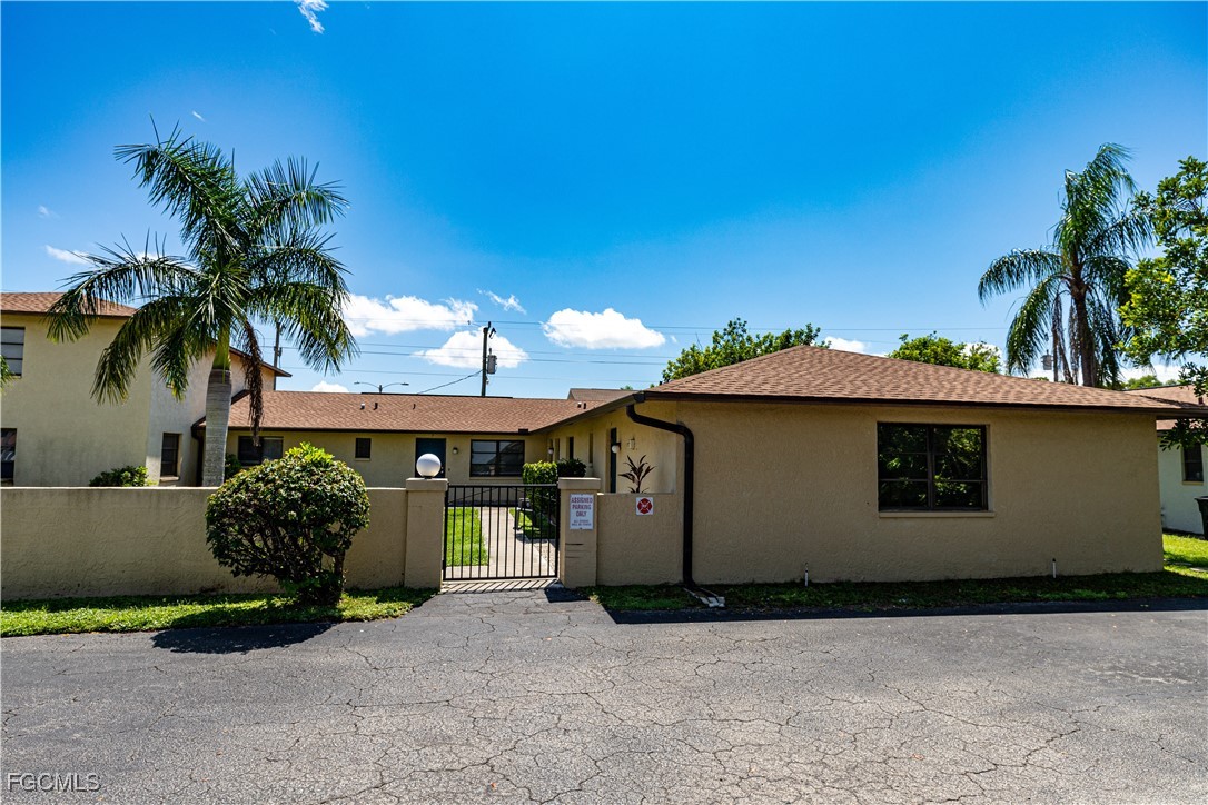 2 bed home in Cape Coral