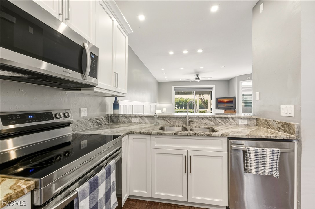 2 bed home in Naples
