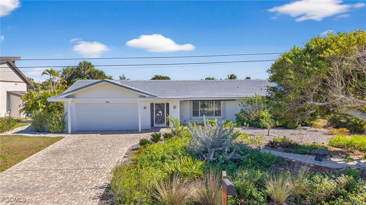 4 bed home in Sanibel