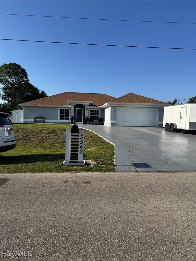 4 bed home in Lehigh Acres