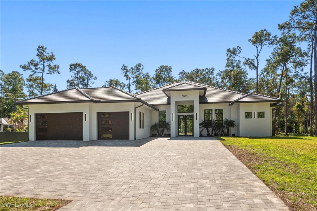 4 bed home in Naples