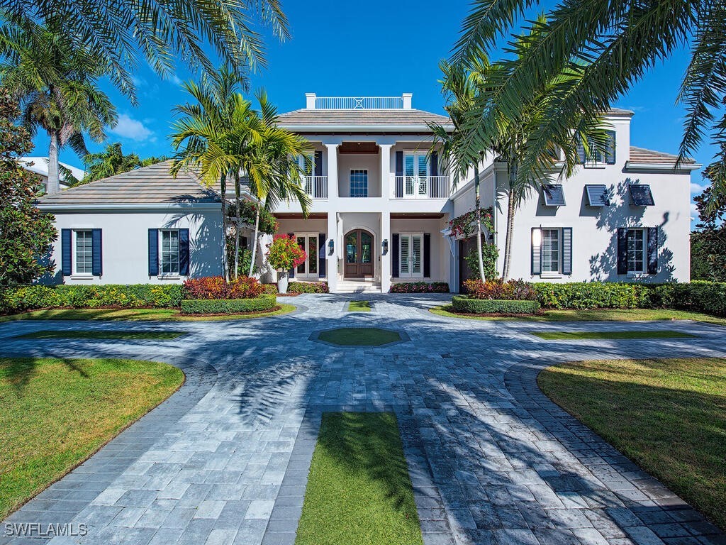 4 bed home in Naples