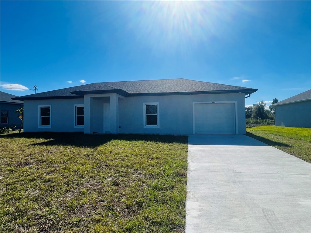 3 bed home in Lehigh Acres