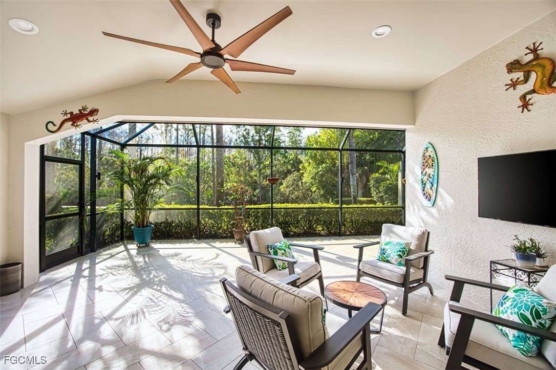 2 bed home in Fort Myers