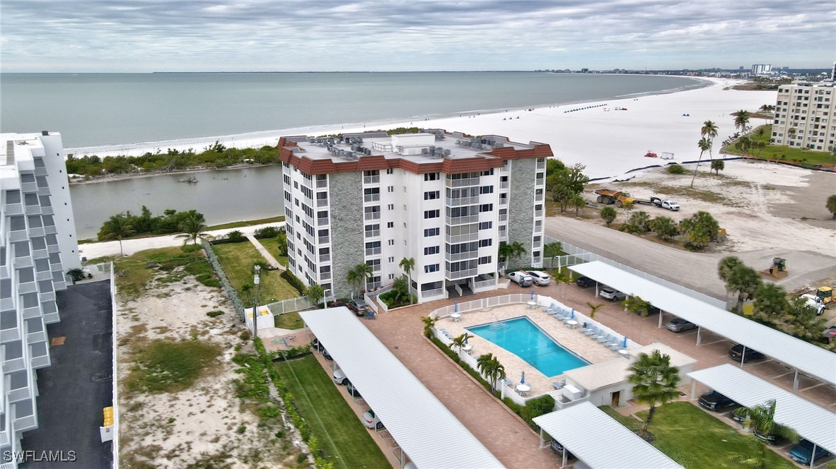 2 bed home in Fort Myers Beach
