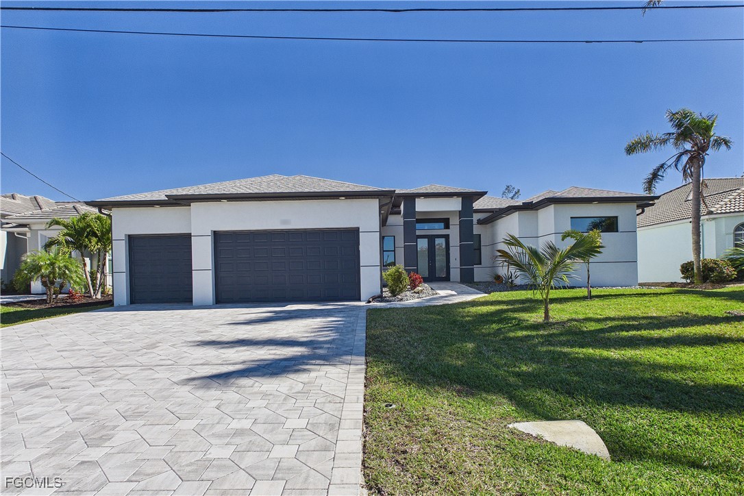 3 bed home in Cape Coral