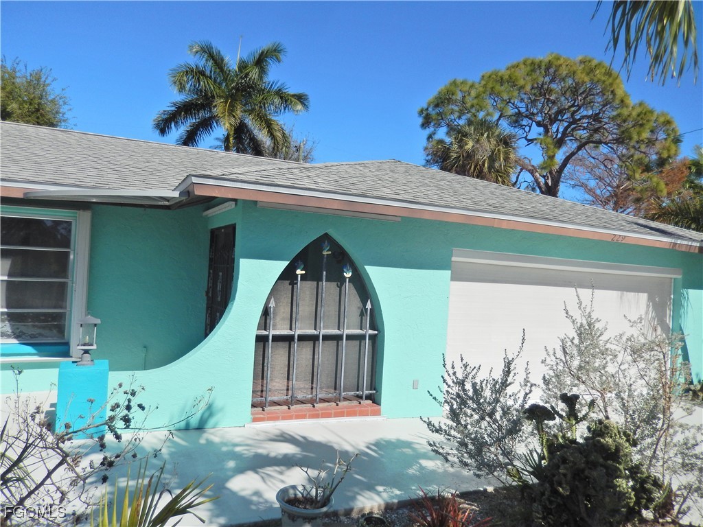 2 bed home in Cape Coral