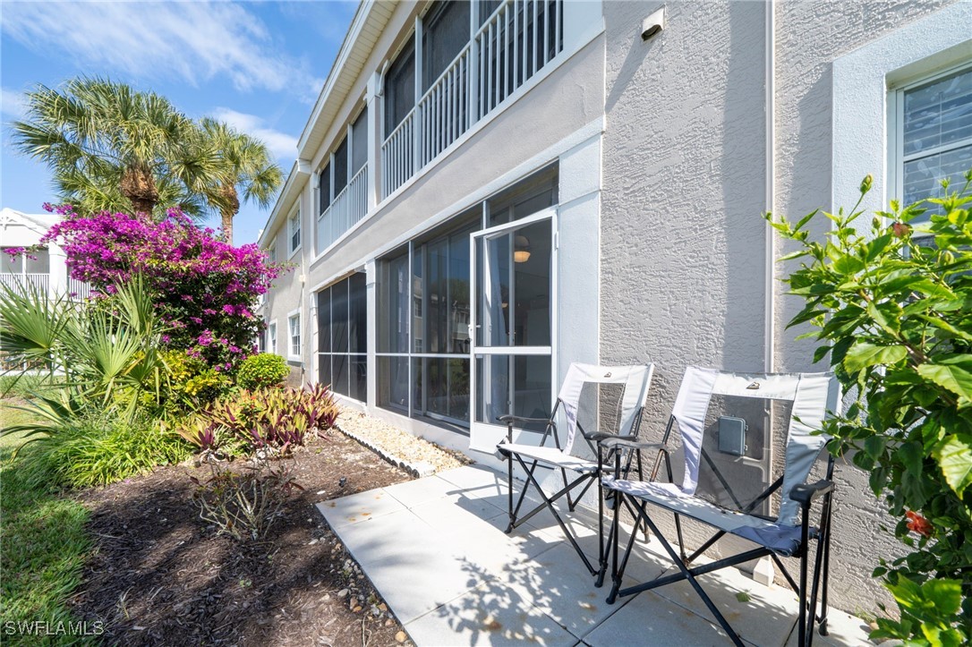 2 bed home in Naples