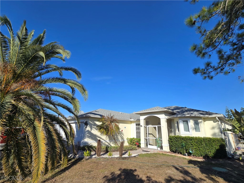 3 bed home in Lehigh Acres