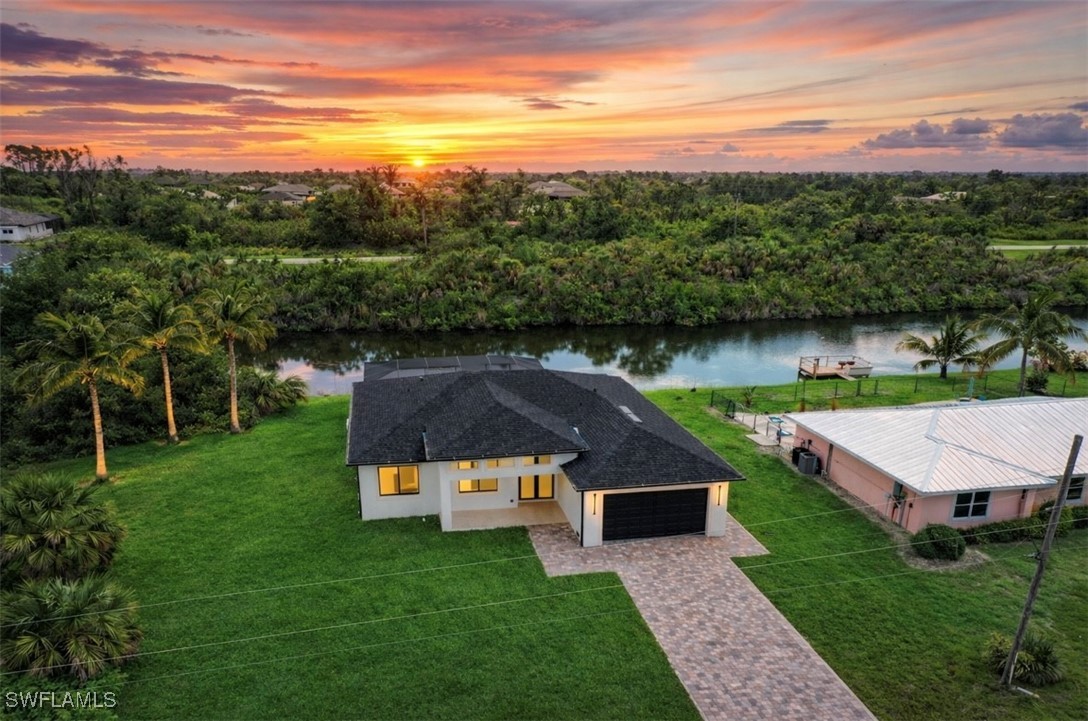 3 bed home in Port Charlotte