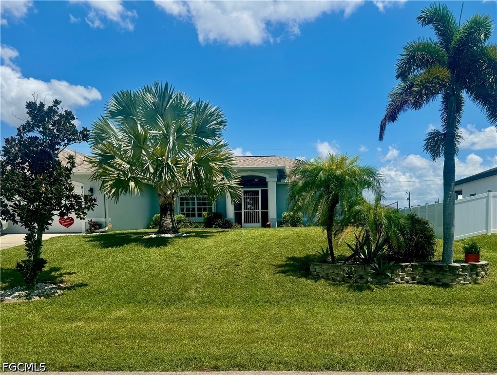 3 bed home in Cape Coral