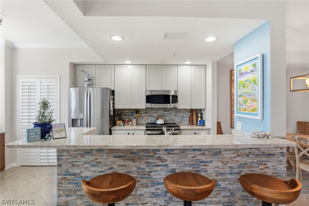 2 bed home in Naples