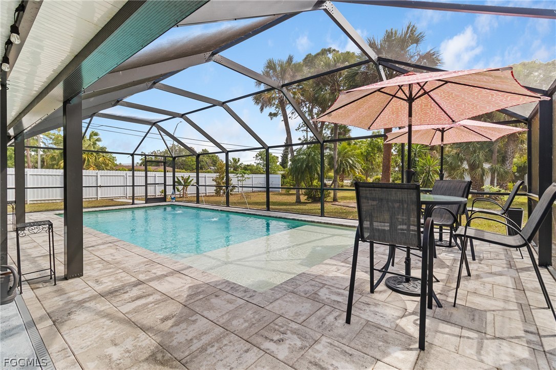 3 bed home in Lehigh Acres