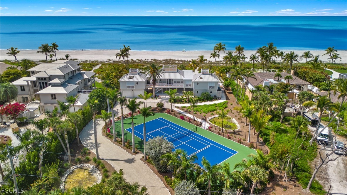 4 bed home in Sanibel