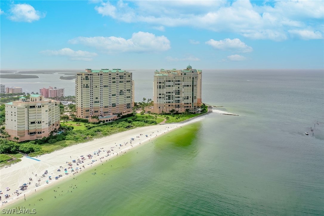 4 bed home in Marco Island
