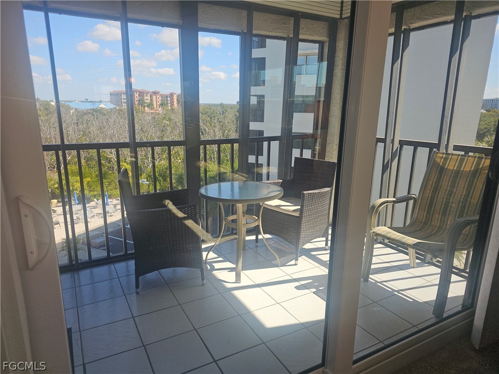 2 bed home in Fort Myers Beach