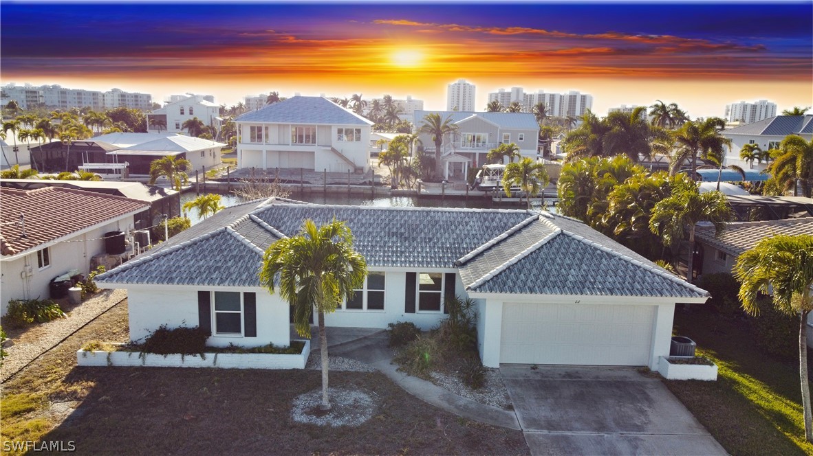 2 bed home in Fort Myers Beach
