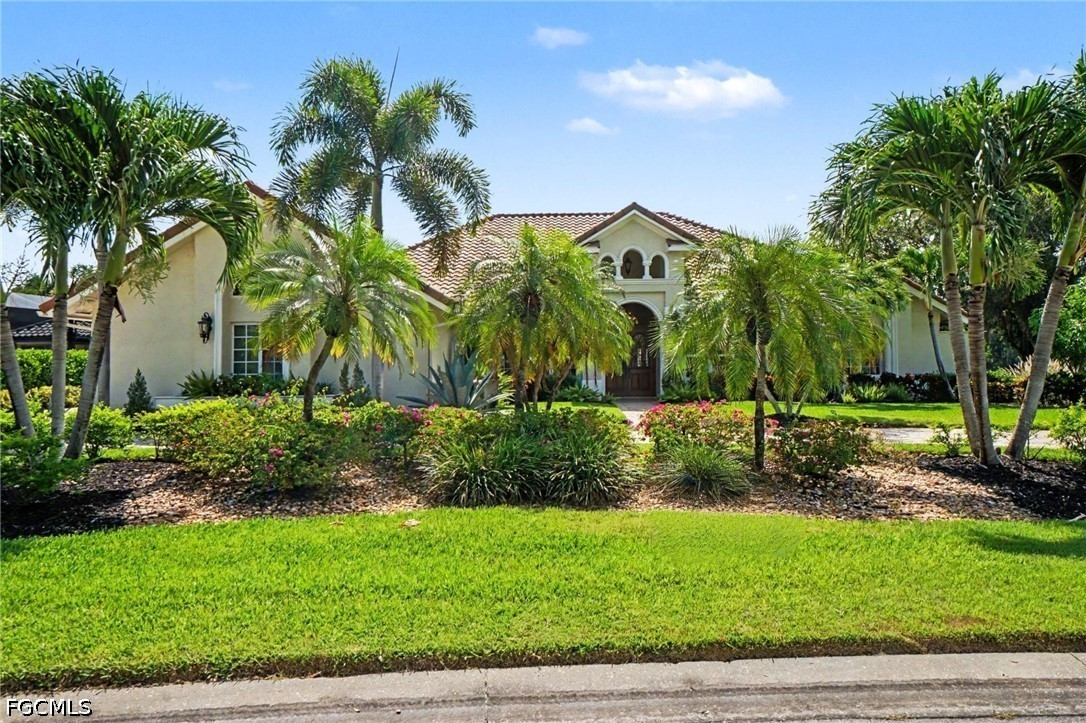4 bed home in Estero