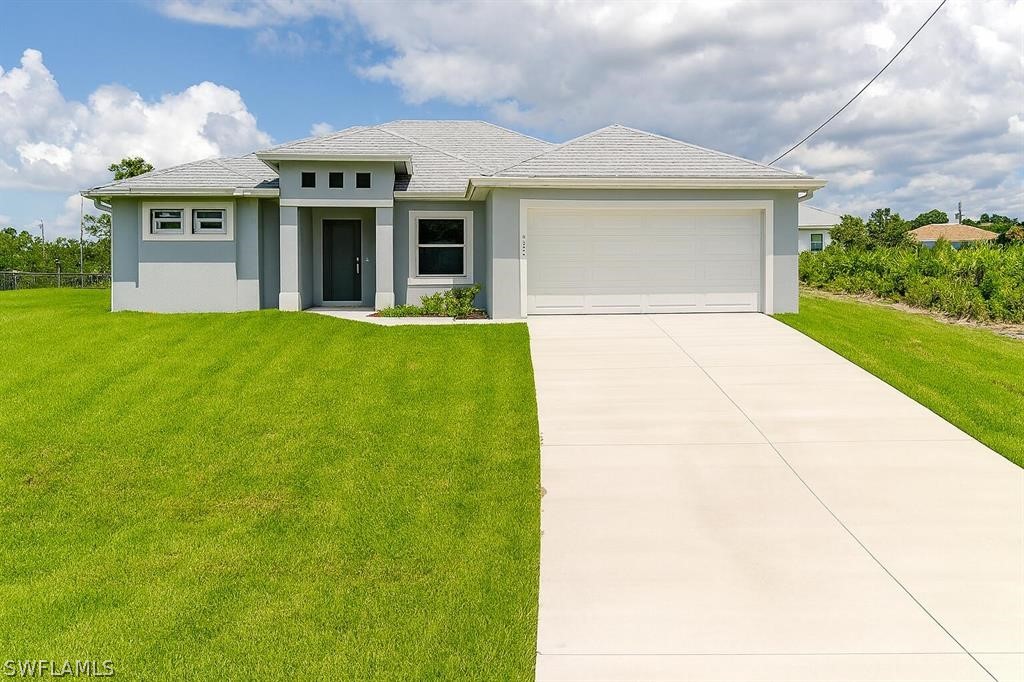4 bed home in Lehigh Acres
