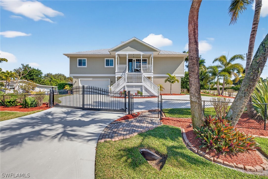 5 bed home in Bonita Springs