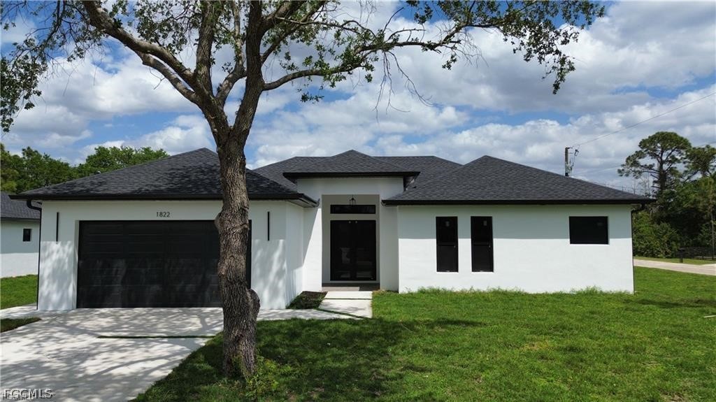 3 bed home in Lehigh Acres