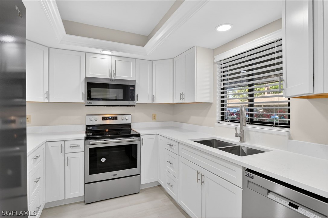 2 bed home in Naples