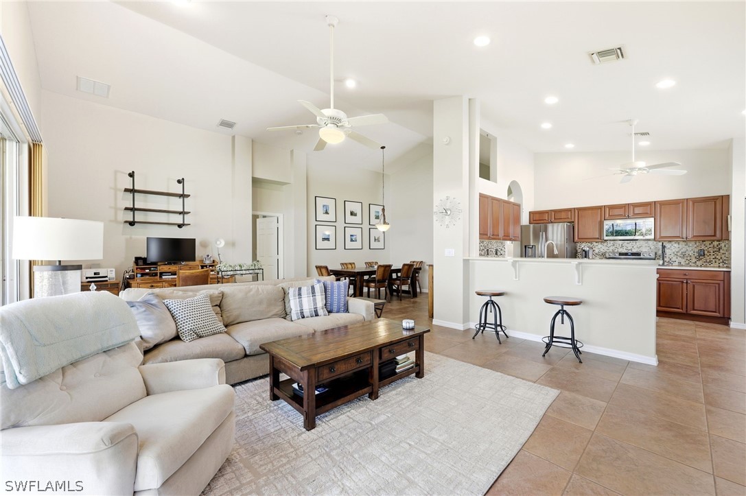 2 bed home in Estero