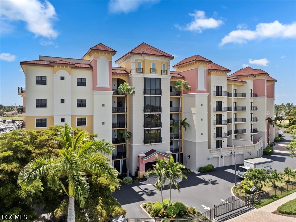 2 bed home in Cape Coral