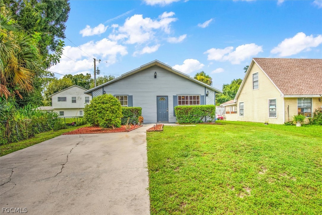 3 bed home in North Fort Myers