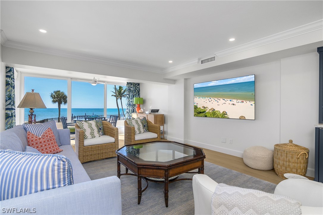 3 bed home in Naples