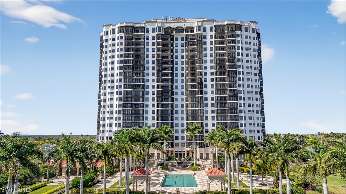 2 bed home in Naples