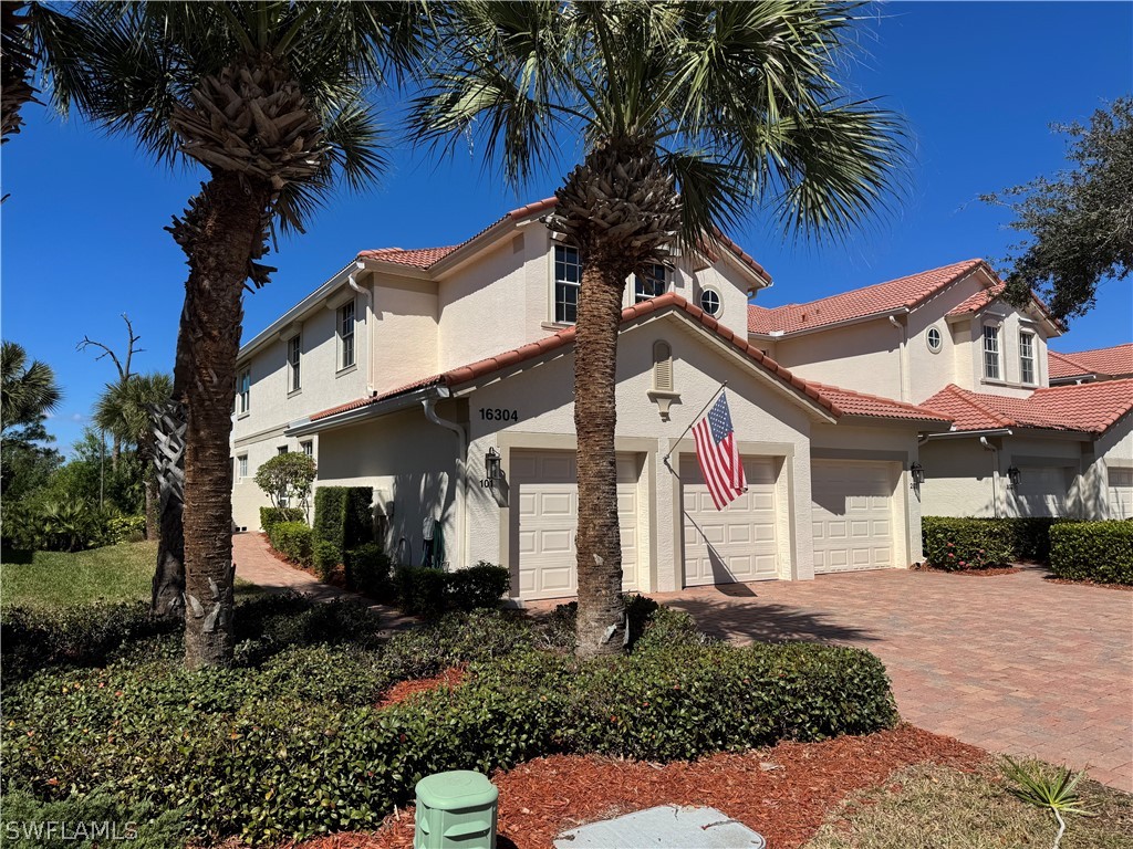 2 bed home in Fort Myers