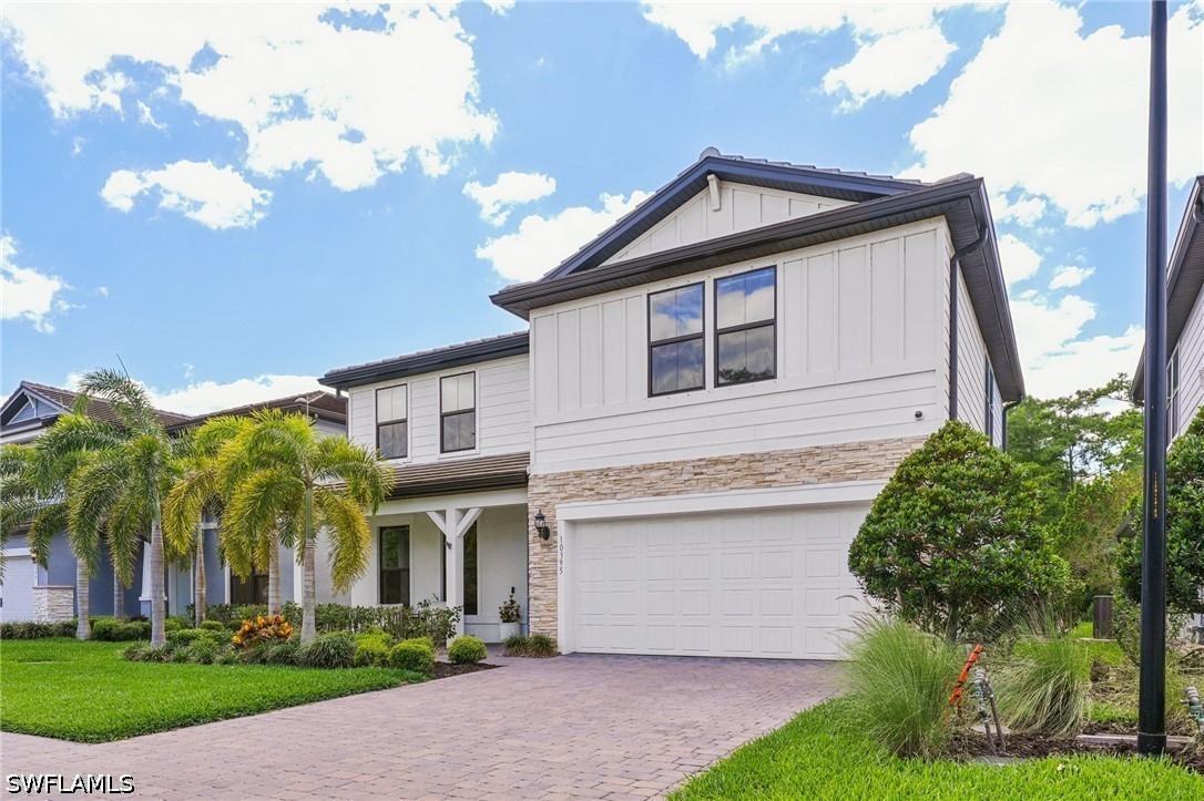 4 bed home in Naples